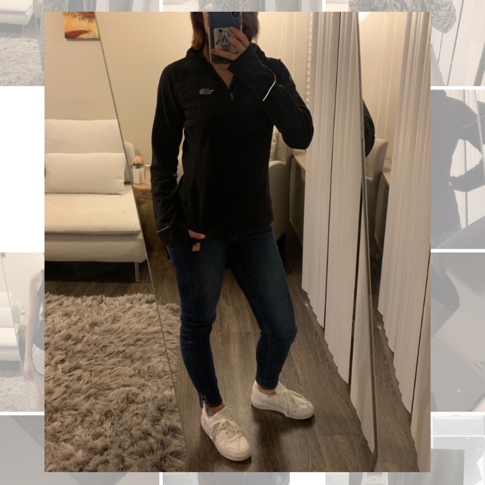 NorthFace Half Zip Fleece w Breathable Back Panel
